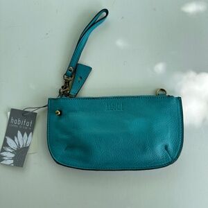 New With Tags Habitat Clothes to Live in Maui Leather Zip Wristlet Crossbody Bag
